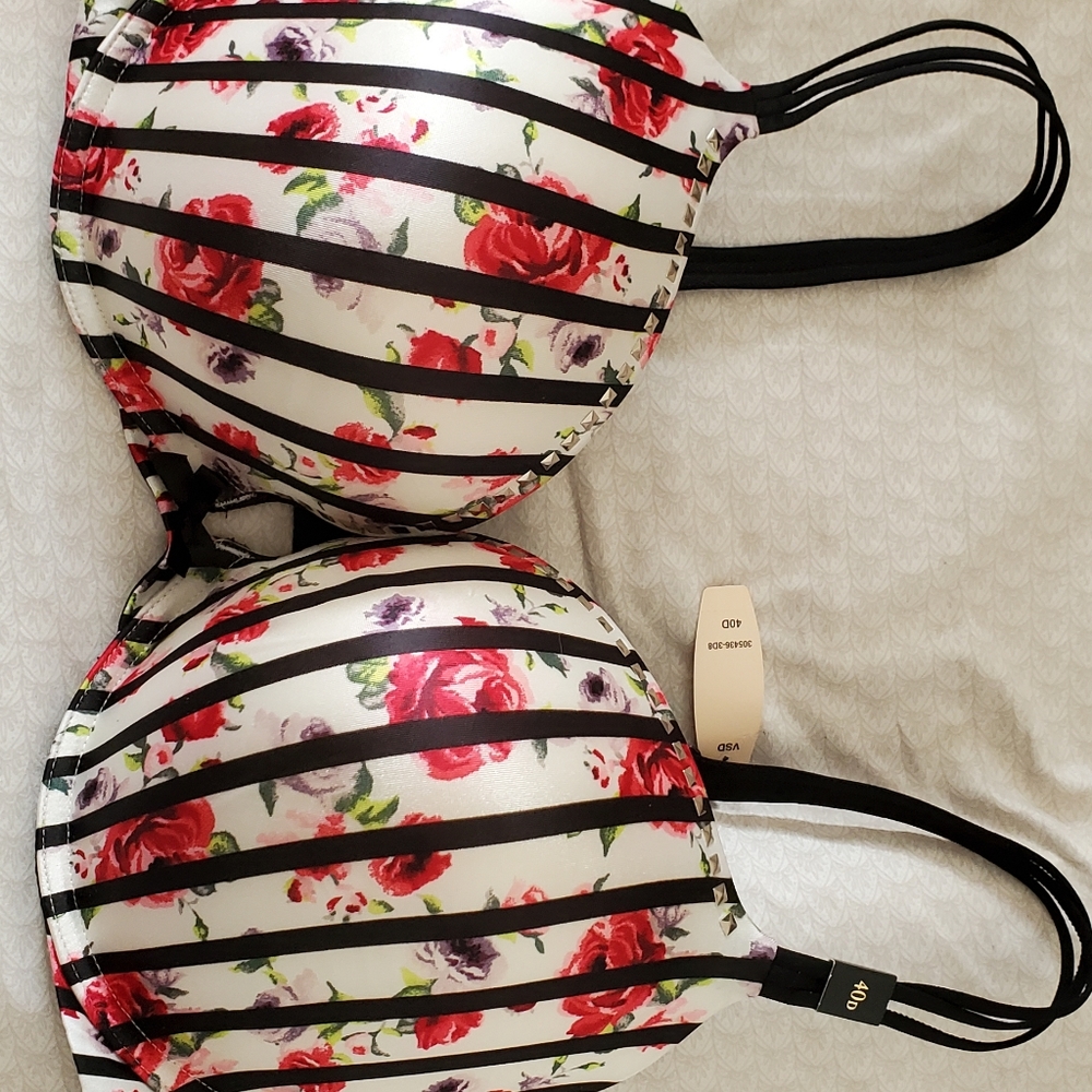 Victoria Secret Very Sexy pushup bra